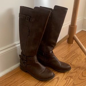 Brown boots